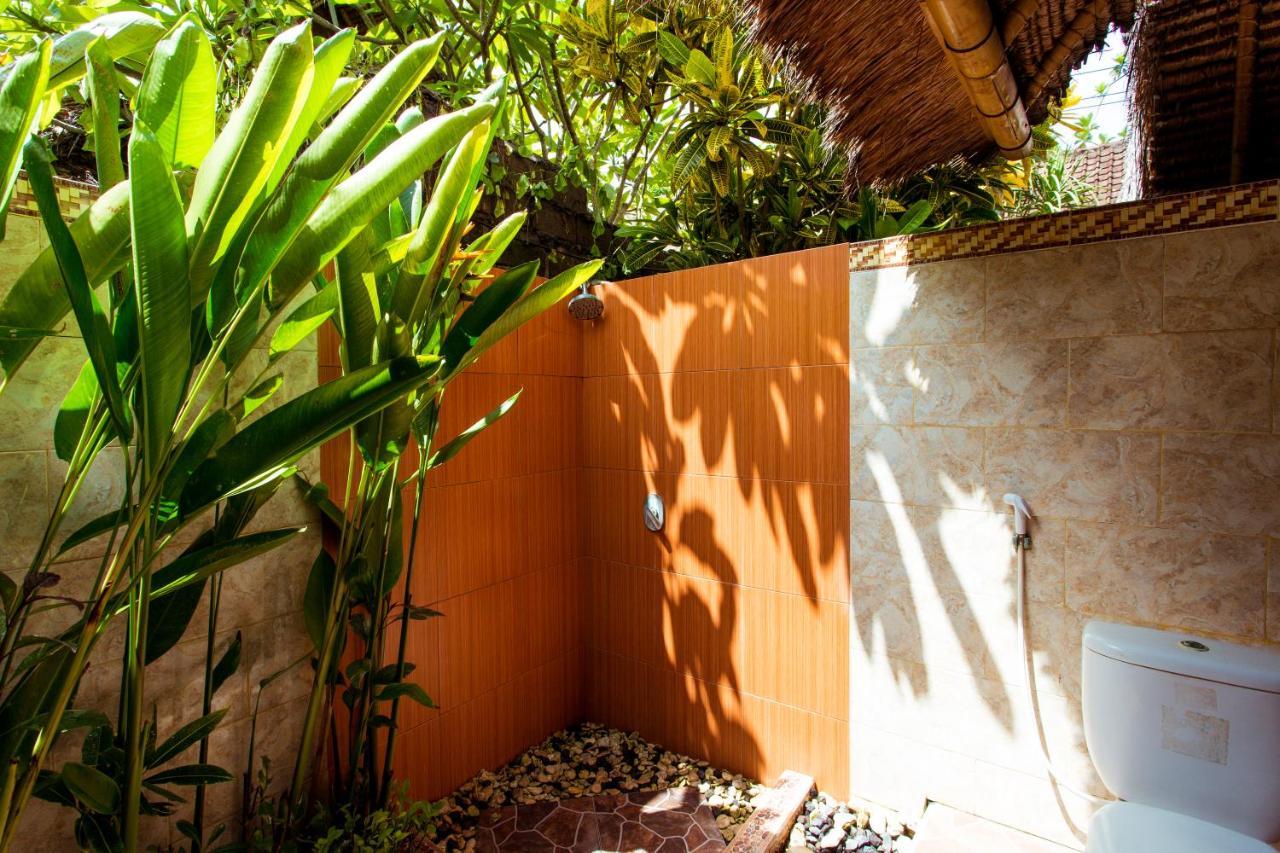 Adi Bungalow Lembongan Экстерьер фото